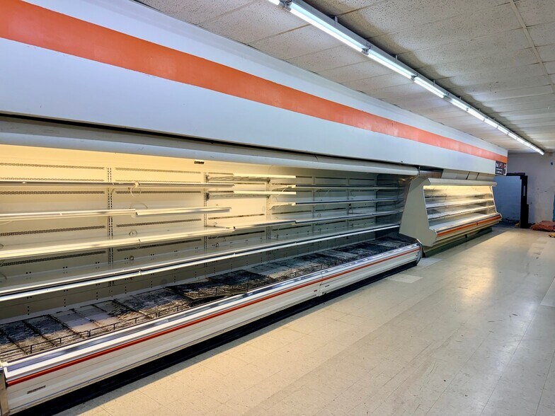 More Photos Of 104 W State Highway 162, Clarkton Supermarket For Sale
