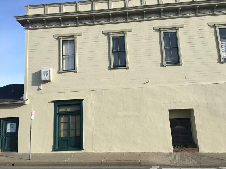 More Photos Of 486 Alvarado St, Monterey Storefront Retail Office For Lease
