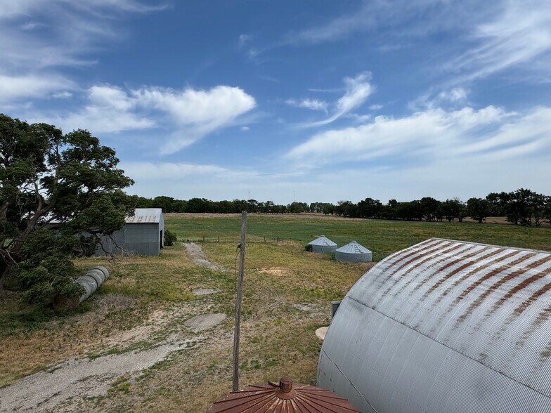 More Photos Of 914 N Burmac Rd, Burrton Land For Sale