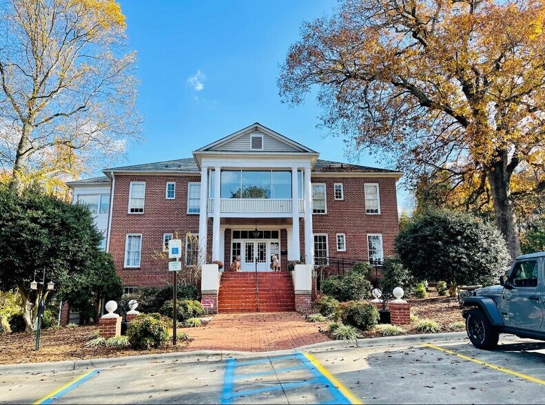 More Photos Of 210 Valdese Ave, Morganton Office For Lease