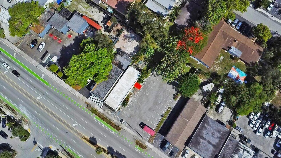 More Photos Of 200 W Prospect Rd, Oakland Park Freestanding For Sale