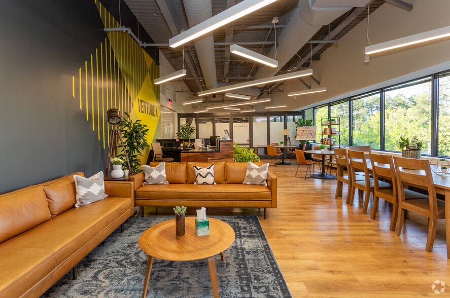 More Photos Of 600 Park Offices Dr, Durham Coworking Space
