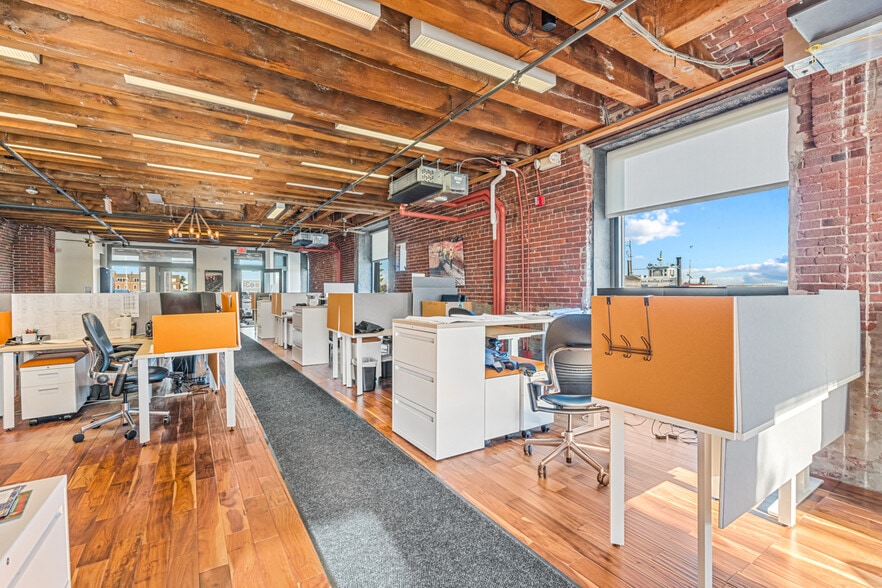 More Photos Of 28 Atlantic Ave, Boston Apartments For Lease