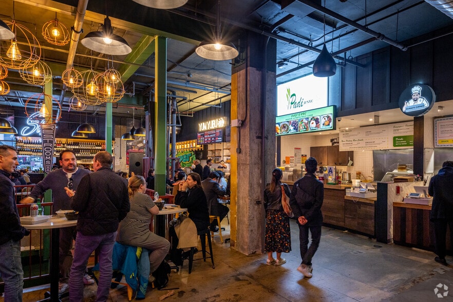 More Photos Of 135 W 50th St, New York Office For Lease