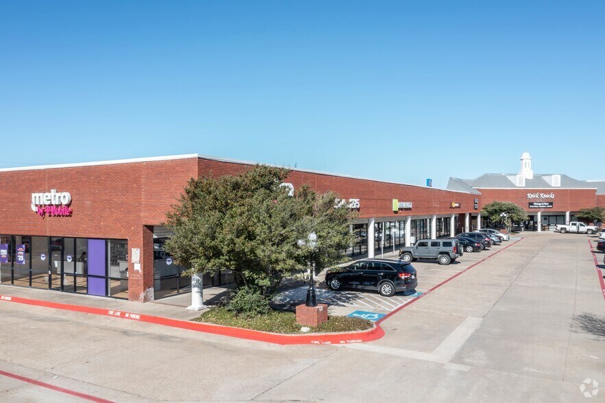 More Photos Of 211-215 W Camp Wisdom Rd, Duncanville Unknown For Lease