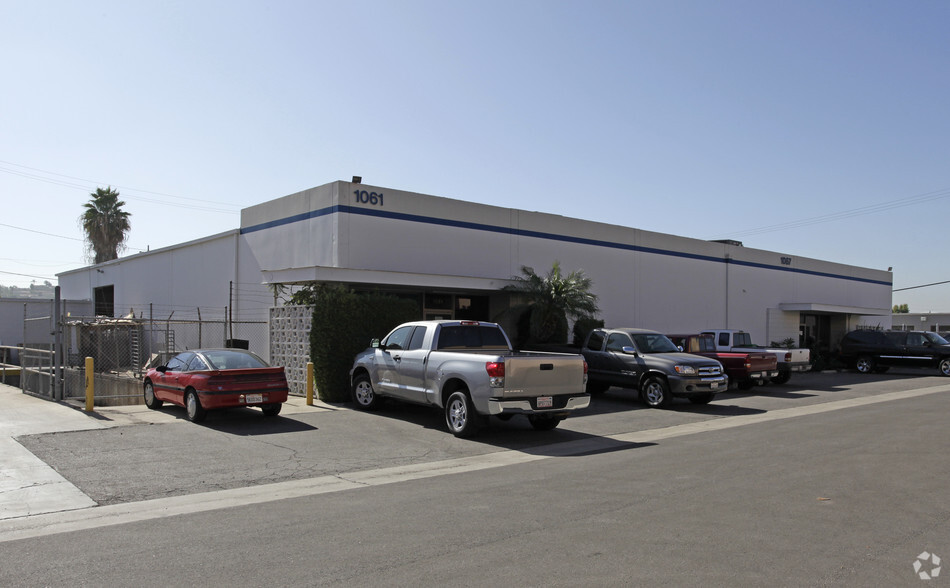 Primary Photo Of 1061-1067 Leslie St, La Habra Warehouse For Lease