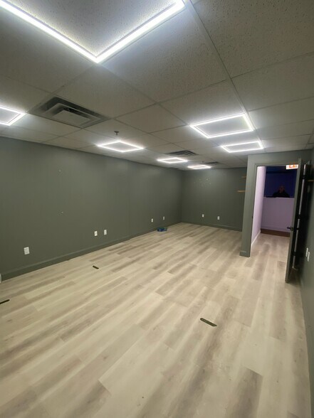 More Photos Of 41 Orchard St, Ramsey Warehouse For Lease