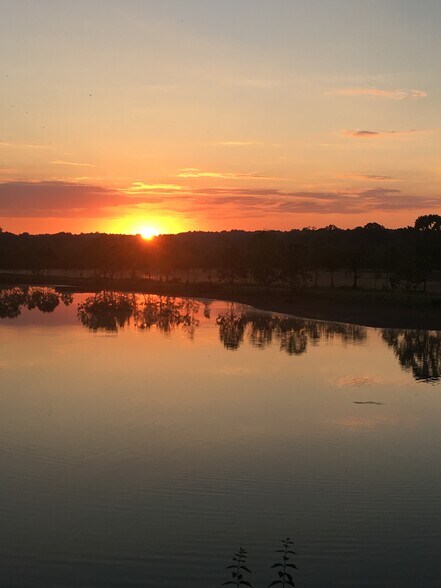 More Photos Of 340 Central Ave, Carlisle Marina For Sale