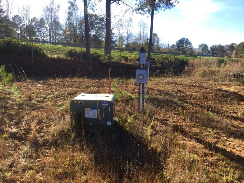 More Photos Of 400 Whitfield Dr, Dallas Land For Sale