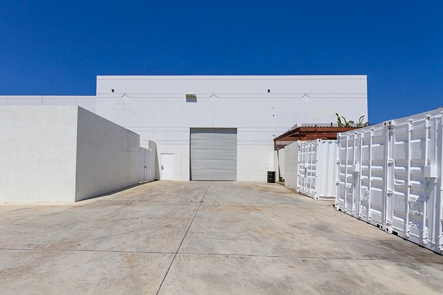 More Photos Of 2640 Progress St, Vista Manufacturing For Sale