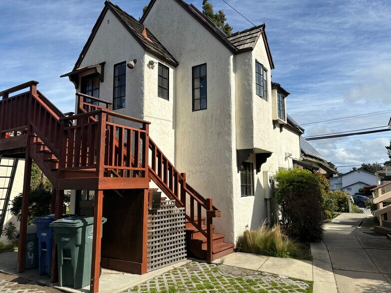 More Photos Of 1084 Cass St, Monterey Medical For Sale
