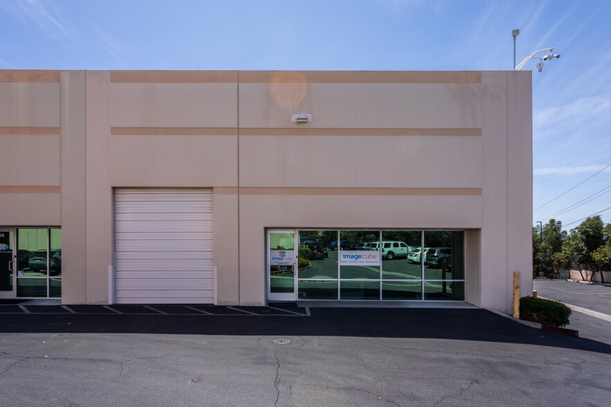 More Photos Of 15840 W Monte St, Sylmar Warehouse For Sale