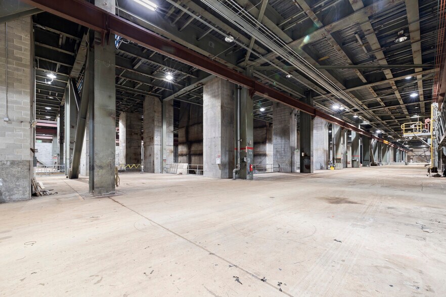 More Photos Of 60 Tower Blvd, Elma Manufacturing For Lease