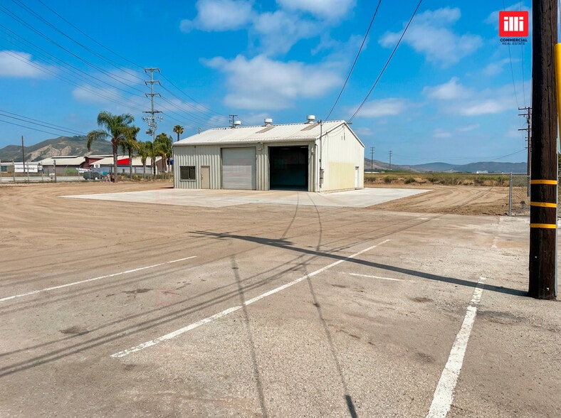 More Photos Of 11040 Nardo St, Ventura Warehouse For Lease