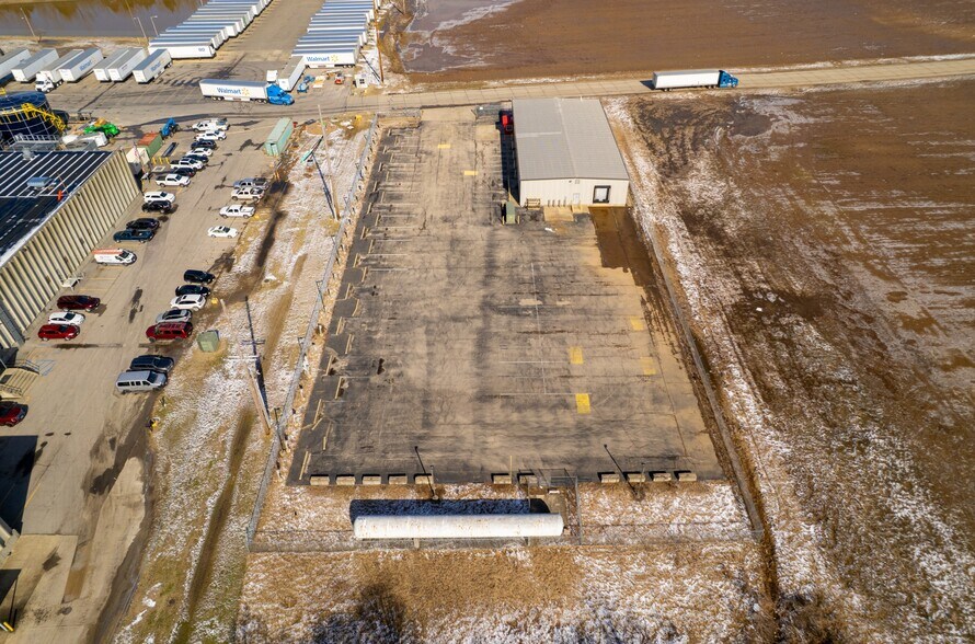 More Photos Of 275 Larcel Dr, Sikeston Flex For Lease