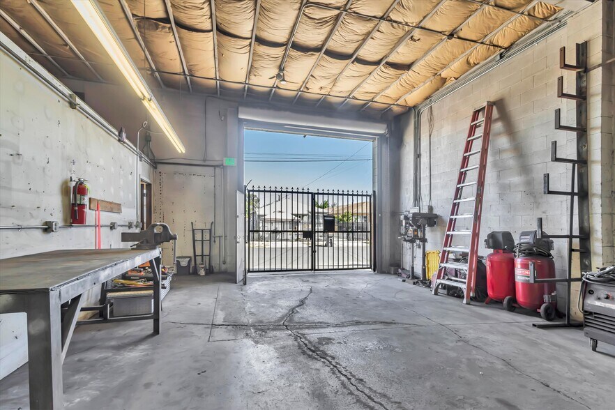More Photos Of 954 86th Ave, Oakland Manufacturing For Lease