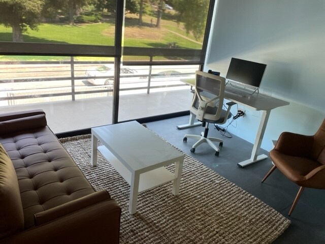 More Photos Of 2827-2837 Presidio Dr, San Diego Office Residential For Lease