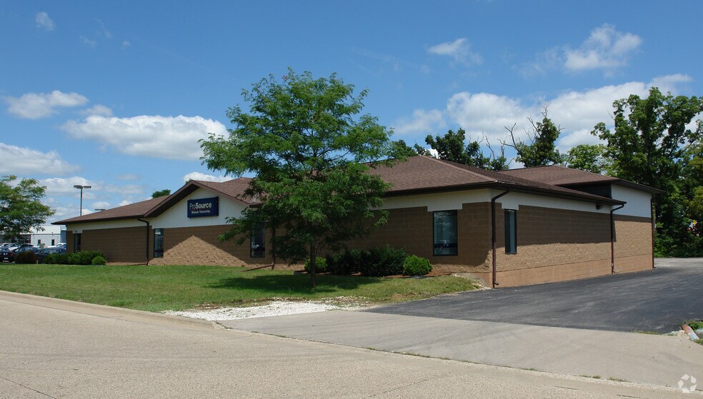 More Photos Of 7718 N Harker Dr, Peoria Freestanding For Lease