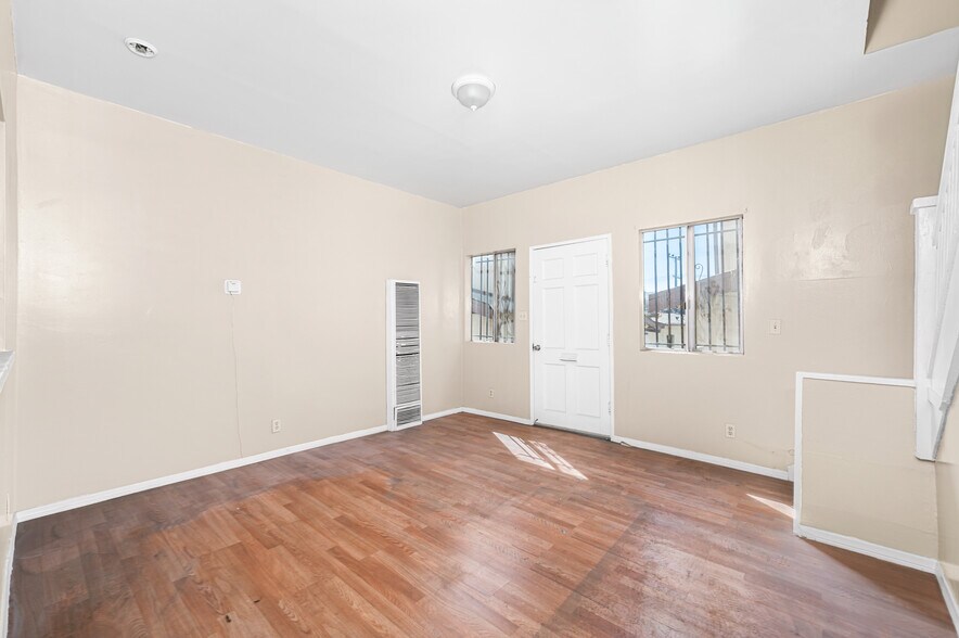More Photos Of 1727 Bellevue Ave, Los Angeles Apartments For Sale