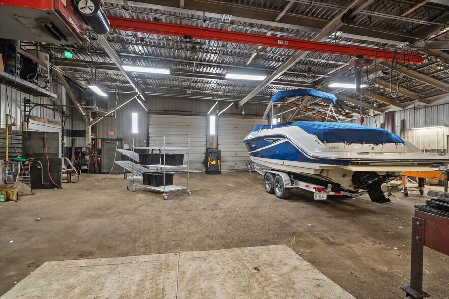 More Photos Of 8574 Brewerton Rd, Cicero Auto Salvage Facility For Lease