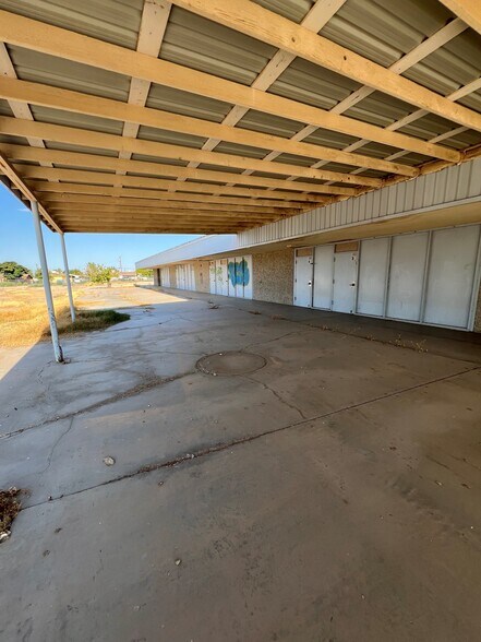 More Photos Of 401 S 3rd St, Blythe Religious Facility For Sale