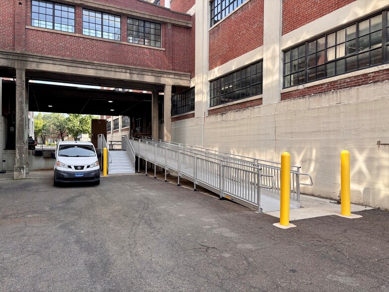 More Photos Of 2275 Bridge St, Philadelphia Unknown For Lease