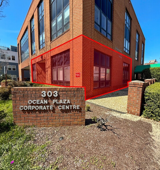 More Photos Of 303 34th St, Virginia Beach Office For Sale