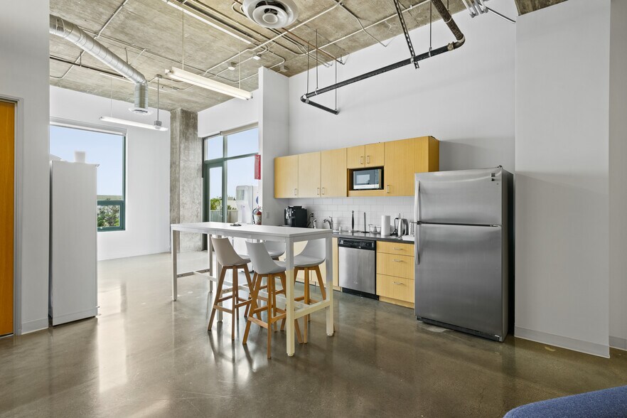 More Photos Of 1556 20th St, Santa Monica Medical For Lease