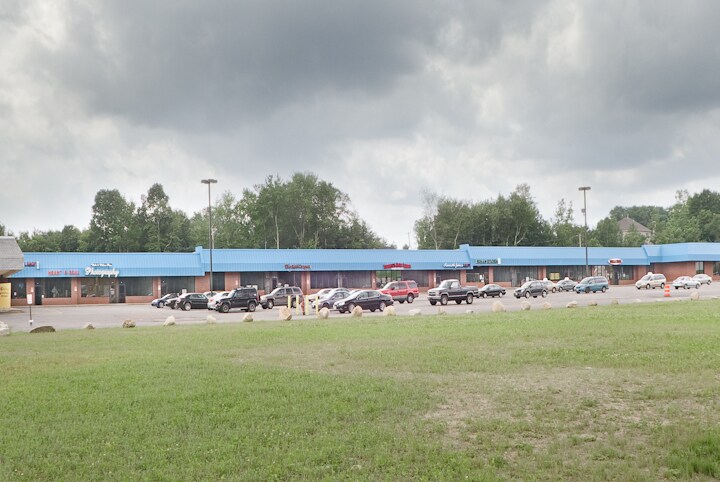 More Photos Of 799 S Main St, Bellingham Unknown For Lease