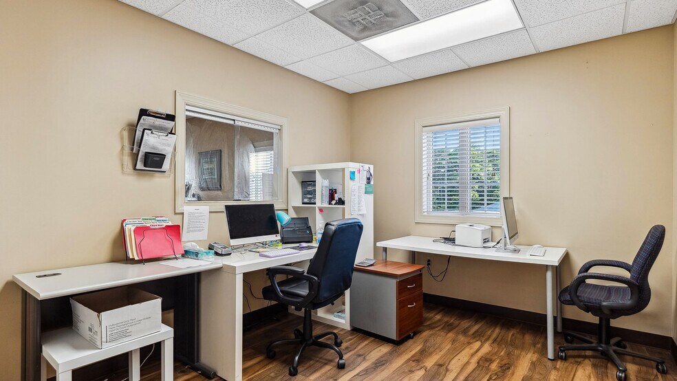 More Photos Of 2149 Valleygate Dr, Fayetteville Medical For Sale