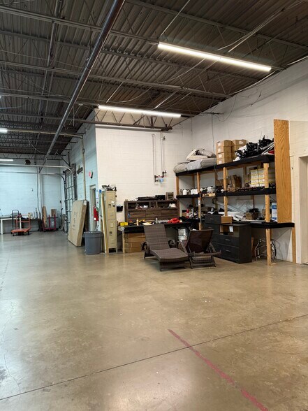 More Photos Of 3910 W Camp Wisdom Rd, Dallas Storefront For Sale