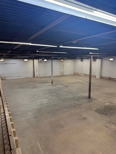 More Photos Of 321 Ramsdell Ave, Buffalo Warehouse For Lease