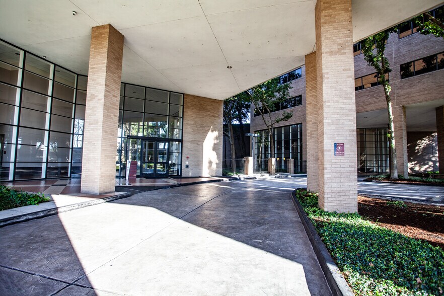 More Photos Of , Houston Office For Sale