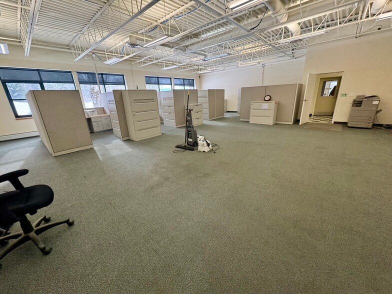 More Photos Of 19 Archertown Rd, Orford Distribution For Sale