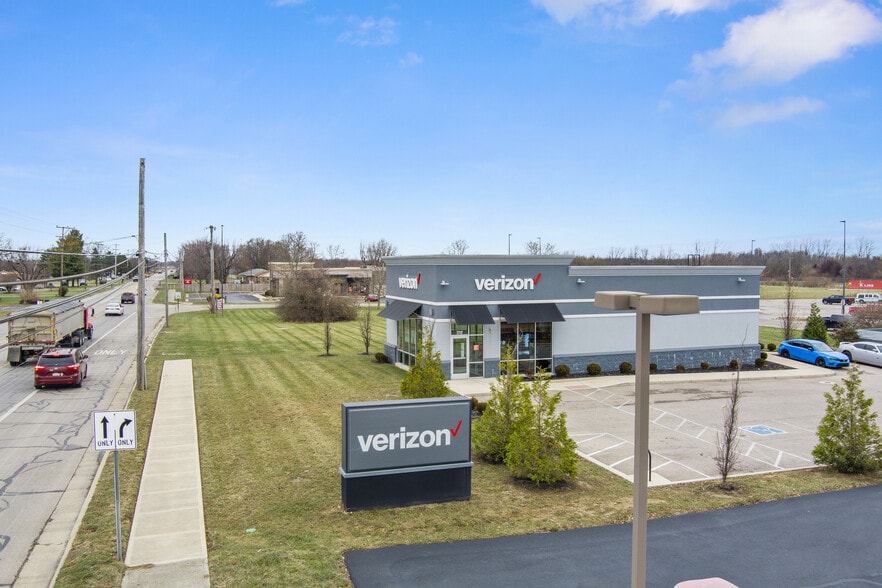 More Photos Of 1712 N Barron St, Eaton Freestanding For Sale