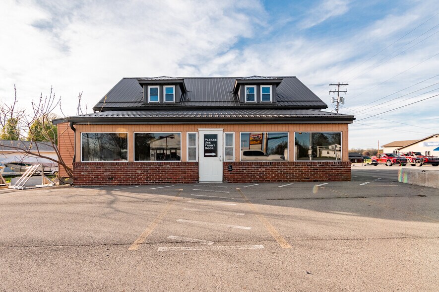 More Photos Of 500 N Pike Rd, Sarver Office Residential For Sale