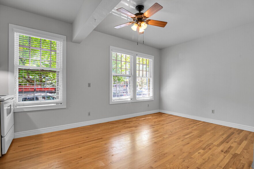 More Photos Of 1215 NW 21st Ave, Portland Apartments For Sale