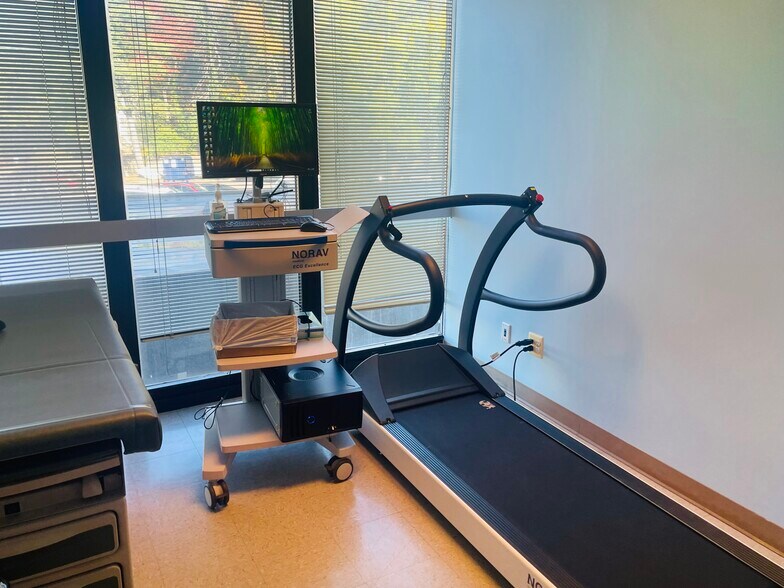 More Photos Of 2616 Sherwood Hall Ln, Alexandria Medical For Sale