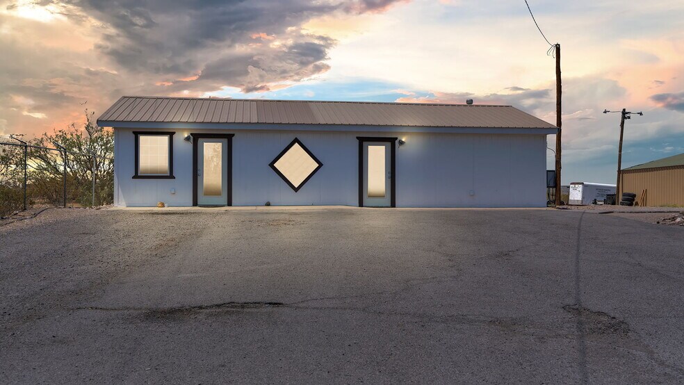 More Photos Of 779 NM-181, Elephant Butte Office Residential For Sale