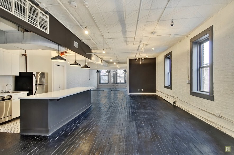 More Photos Of 79 Mercer St, New York Apartments For Lease
