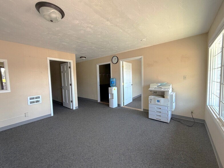 More Photos Of 2184 Broadway Ave, North Bend Office For Sale
