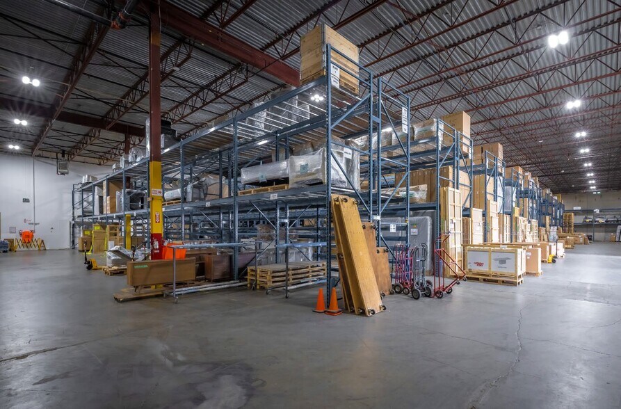 More Photos Of 61-63 Glacier St, Coquitlam Warehouse For Sale