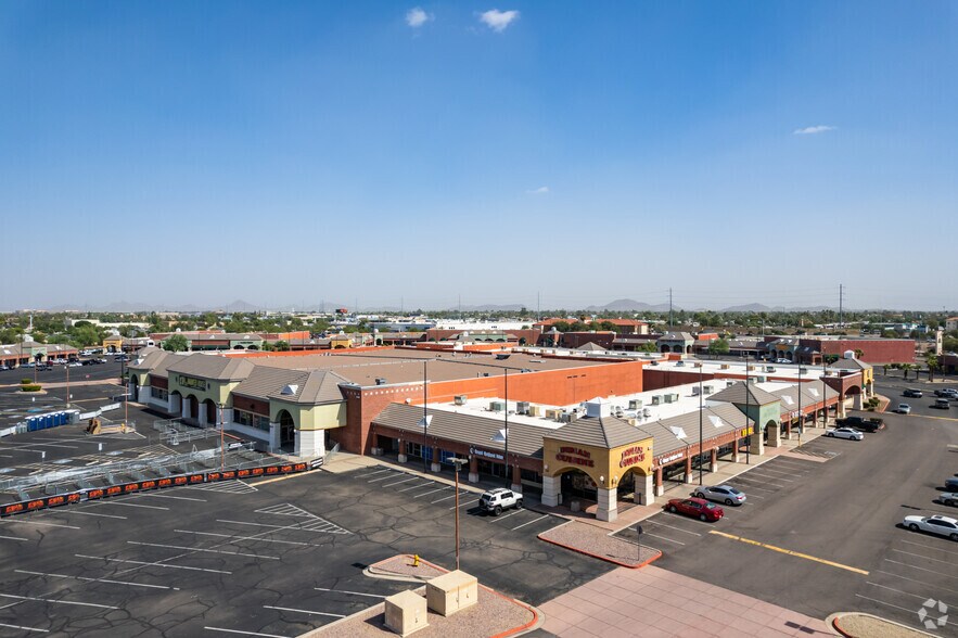 More Photos Of 2710-2734 W Bell Rd, Phoenix General Retail For Lease