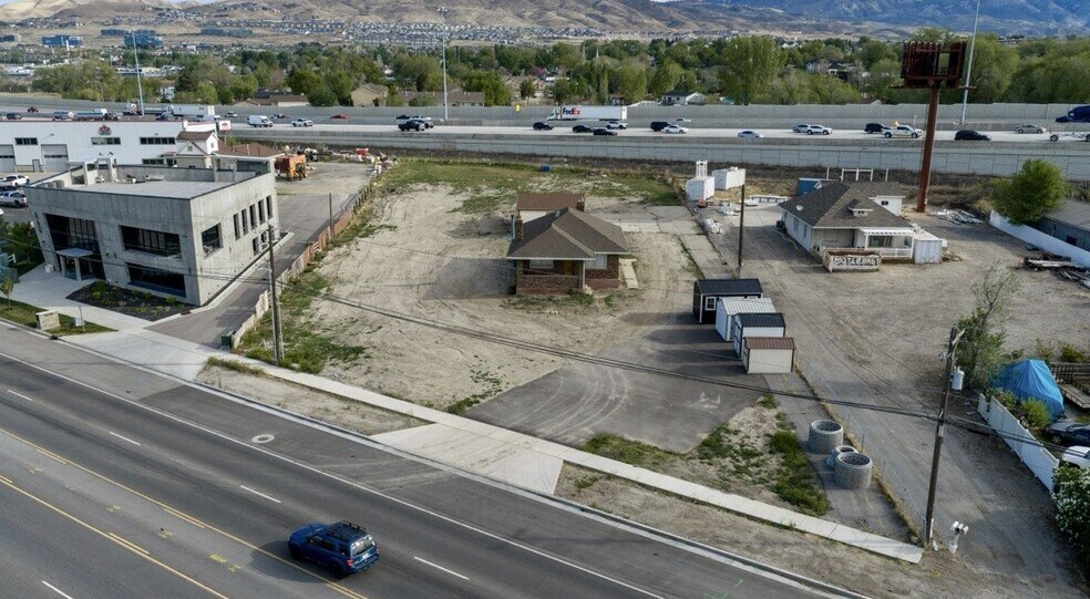 More Photos Of 830-850 W State St, Lehi Land For Lease