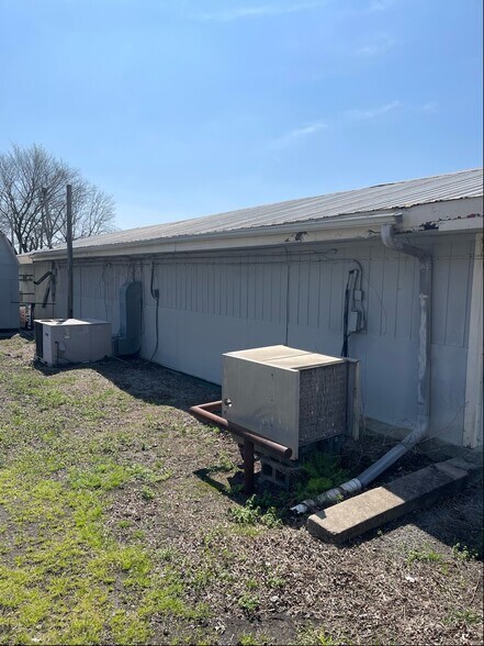 More Photos Of 610 Highway 270, Krebs Convenience Store For Sale