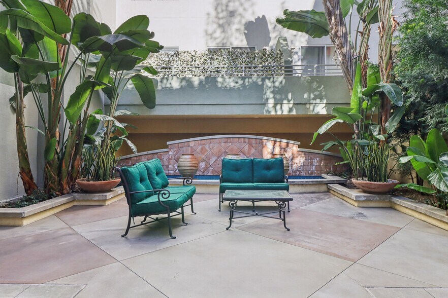 More Photos Of 1501 India St, San Diego Apartments For Sale