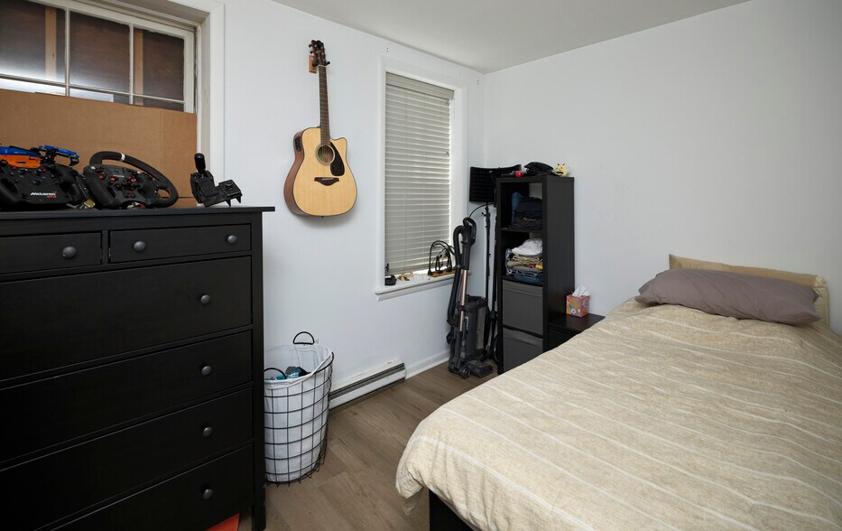 More Photos Of 47 Bridge St, Lambertville Restaurant For Sale