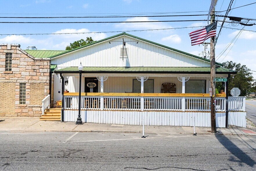 More Photos Of 115 N Main St, Faith Restaurant For Sale