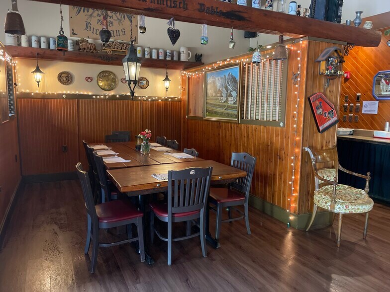 More Photos Of 2136 Lake Ariel Hwy, Lake Ariel Restaurant For Sale