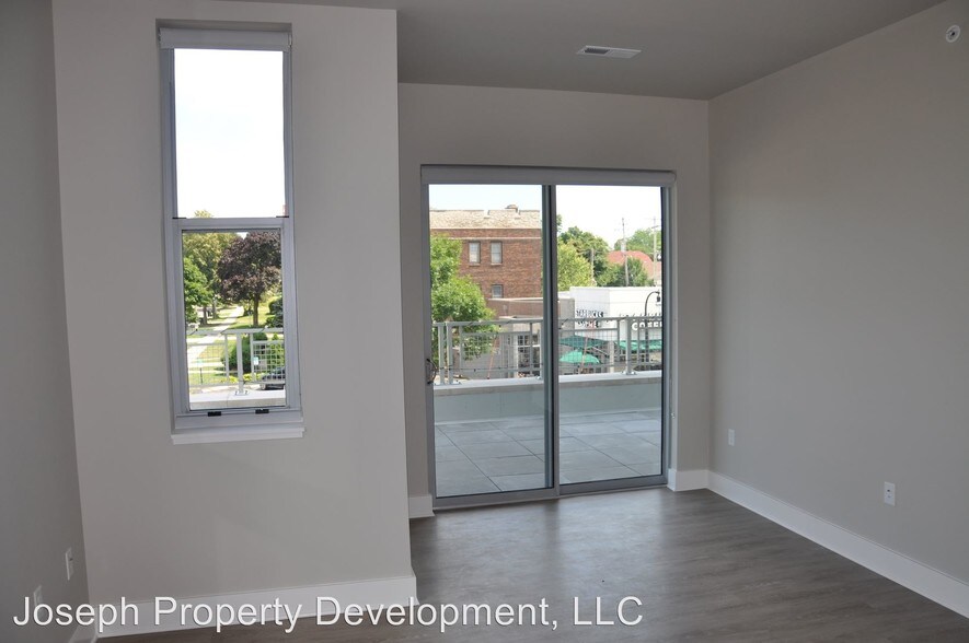 More Photos Of 4175 N Oakland Ave, Shorewood Multifamily For Sale